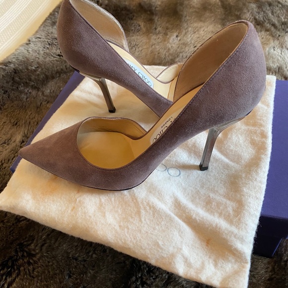 Jimmy Choo Grey Suede Pumps- LIKE NEW! - Picture 7 of 8